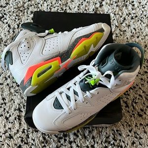 Air Jordan Retro 6 gs